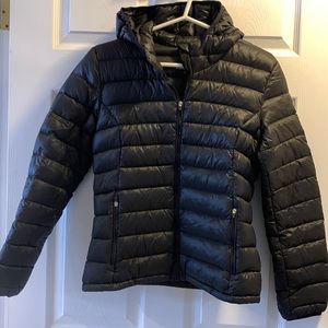 Aritzia Parklife puffer jacket - medium